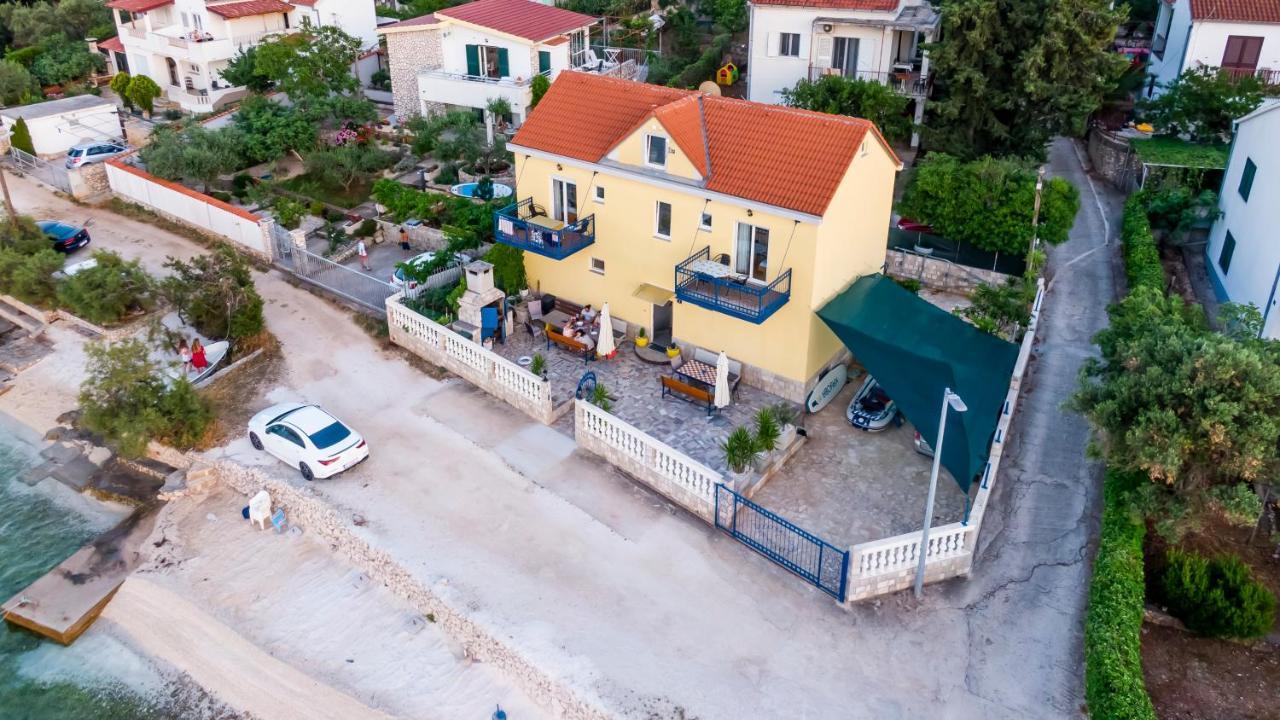 Planikovica Apartments Trogir Exterior photo