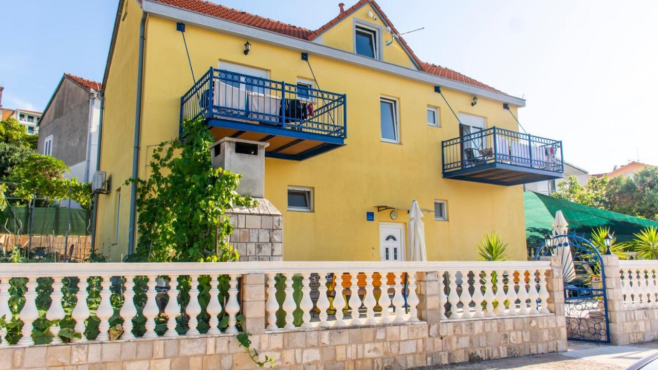 Planikovica Apartments Trogir Exterior photo