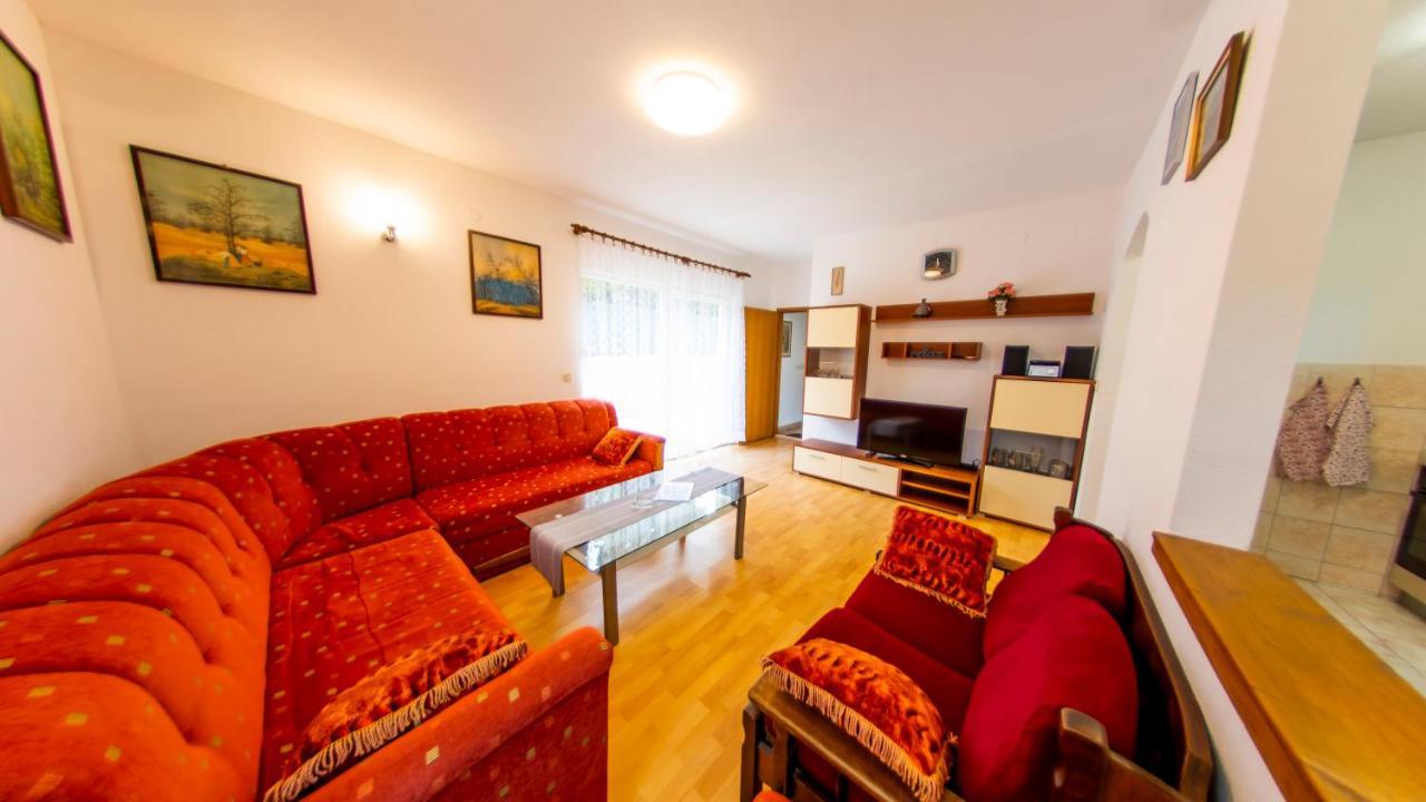 Planikovica Apartments Trogir Exterior photo