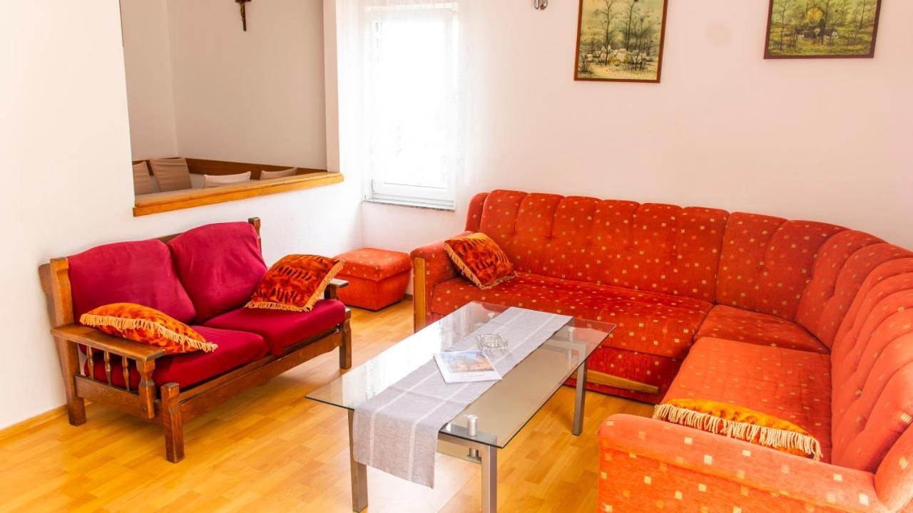 Planikovica Apartments Trogir Exterior photo