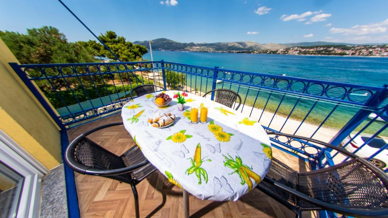 Planikovica Apartments Trogir Exterior photo